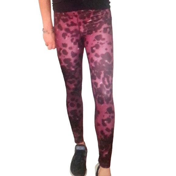 NWOT All In Motion Leopard Print  7/8 Legging & Sports Bra Set  Size Small - Picture 11 of 16